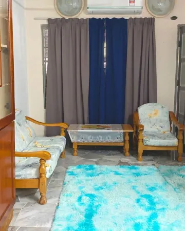 3 bedrooom homestay @ Bandar Bukit Mahkota Отели рядом с достопримечательностью «Temple Yi Huang»