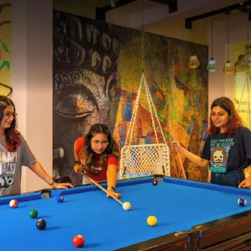 Gostops Rishikesh, Lakshman Jhula