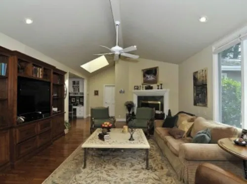 Spacious estate near charming downtown Saratoga and the Montalvo Arts Center. Hotels in Saratoga