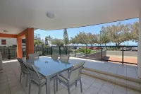 Pacific Reef by Kacys