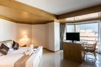 City Beach Resort