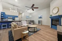 Centrally Located with  Strong Wi-Fi - Homestays