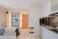 2BR Apartment Connected to Mall at Cinere Bellevue Suites By Travelio