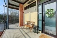 Lamar Treehouse - Condos