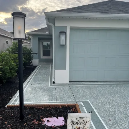 3 bedroom villa in The Villages. Minutes from Brownwood and Sawgrass.