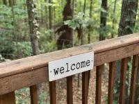 Cabin with Hot Tub, Firepit, Dog Park