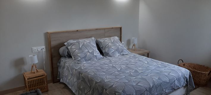 T2 house with small adjoining plot, very nice. セートのホテル