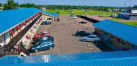 Parlee Beach Motel - Motels