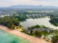 Cassia Residences in Laguna by Banyan Living - Pools