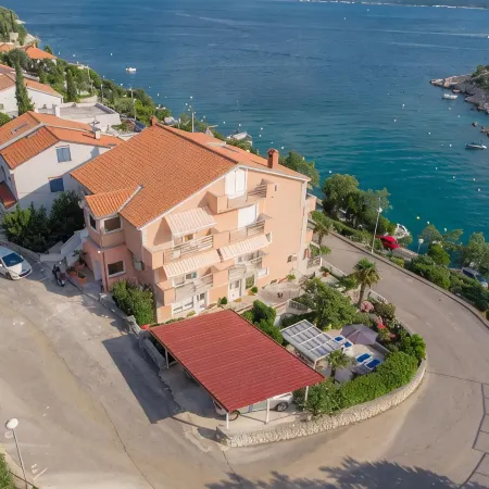Apartments Zorica