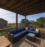 Gatsby’s Main Level. Ocean Bay Park. Heated Saltwater Pool + Hot Tub. Sleeps 14