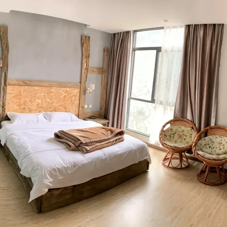 Shimen Lanju Hotel