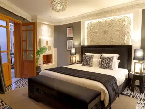 Dar Lys Luxury Riad & Spa