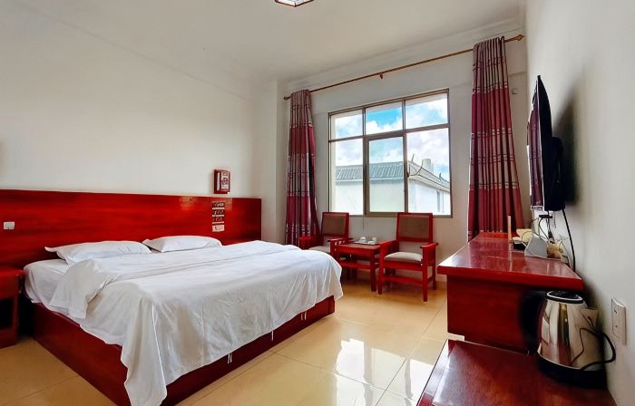 Changning Chenglong Hotel