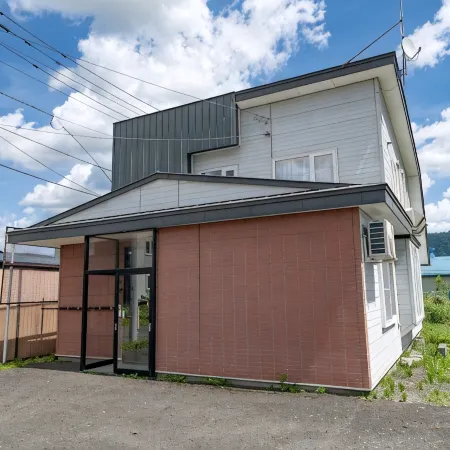 FURANO RETREAT