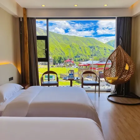 Meet 318 Mountain and Yunduo Courtyard