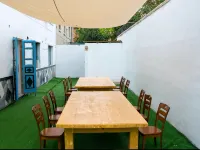 Yining Pantaohui Homestay (Ile River Scenic Area)