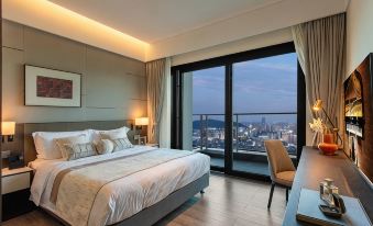 Zhimei·Lingju Hotel (ZhuMadian GaoTieXiZhan JianYe Plaza)