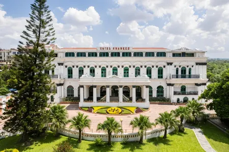 โรงแรม แชงเกอร์-พาเลเชียล เฮอริเทจ กาฐมาณฑุ
