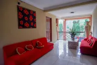 Red Chilies Hill Hotel
