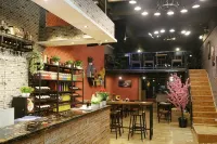 Yuzhong Yuli Youth Inn (Northwest University for Nationalities Yuzhong Campus) - parking