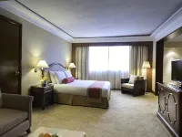 Marco Polo Plaza Cebu Hotels near Tops