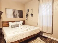 Cozy NoDa Stay Near Uptown - Homestays