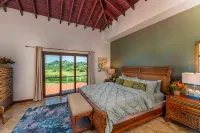 Unique Golf Retreat: Pool ~ Hot Tub ~ Scenic Views - Pools