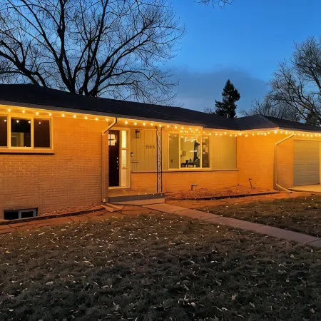Mid-Century Modern 2 Bedroom Rambler in the heart Longmont