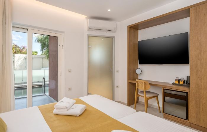 Tarra Apartments