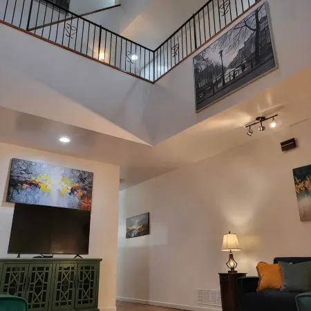 Reservoir Hill Mansion - Charming 4-bedroom house w/ 3 full bathrooms