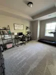 5 miles from Masters. - Boutique