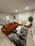 Uptown Modern Escape - 4bd/2ba