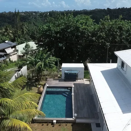 Villa Entièrement Rénovée Située au Centre Avec une Très Très Belle vue sur mer