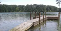 Waterfront Lake Home - Private Dock & 1/4 Mile Beach - High Speed Wifi - RV Hook - 3 stjerner
