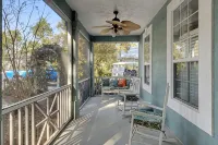 Private 5-bedroom house with private screened in pool and beach access - Beach