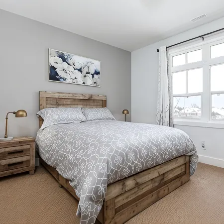 Cozy & Charming Retreat at Blue Mountain