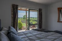 Fantail Cottage - 35mins to Raglan &15 mins to shopping centre.Farm outlook