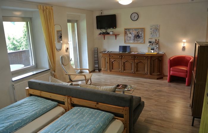 Vacation apartment in a quiet location by the flowing waters of the River Theel