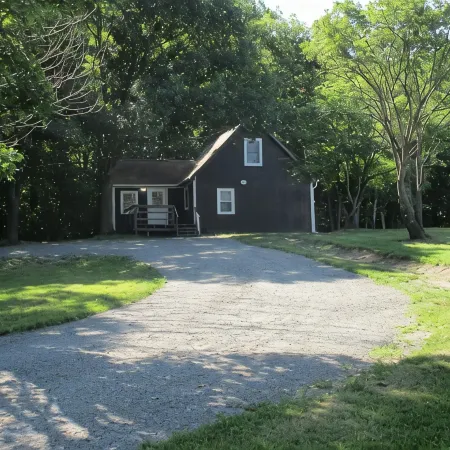 Recently Renovated 3 BR (Jewel) in the Heart of Finger Lakes