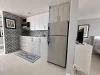 Beach front, best location, ocean and city views + parking!
