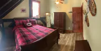 Newly Renovated Rustic style home w/luxury bathrooms  & mountain views, Sereni - Alphydda