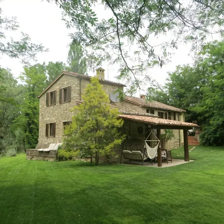 Antico Mulino del 1600 sul Tevere - Antique mill modernized on the Tiber with pool