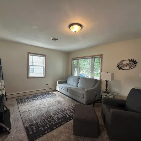 Clean & Cozy Spacious Apartment