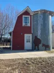 The Little Red Barn - Lakeside Tiny Home Rental -Sleeps 4 - Spiral Staircase