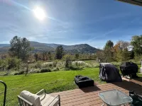Luxury Hunter Mountain View Townhome -Pool-Fire Pit-Walk to Scribner’s-Sleeps 10