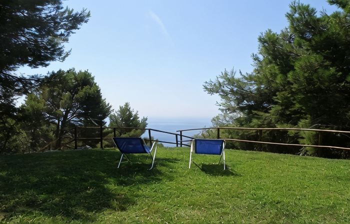 I Carrubi, detached house with sea view