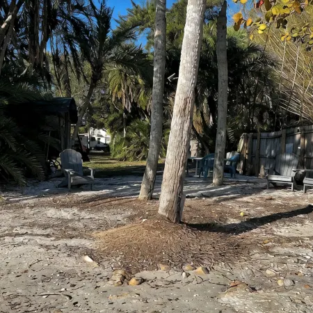 Gulfport 1BR-Semi-Private Beach