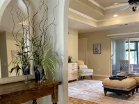 Private Gated Lake Buchanan Waterfront Retreat Sunset Views Hot Tub & Dogs Hotels in Buchanan Dam