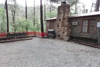 #18 Ponderosa Cabins 104 N Laurel cabin 18 - 2-Star